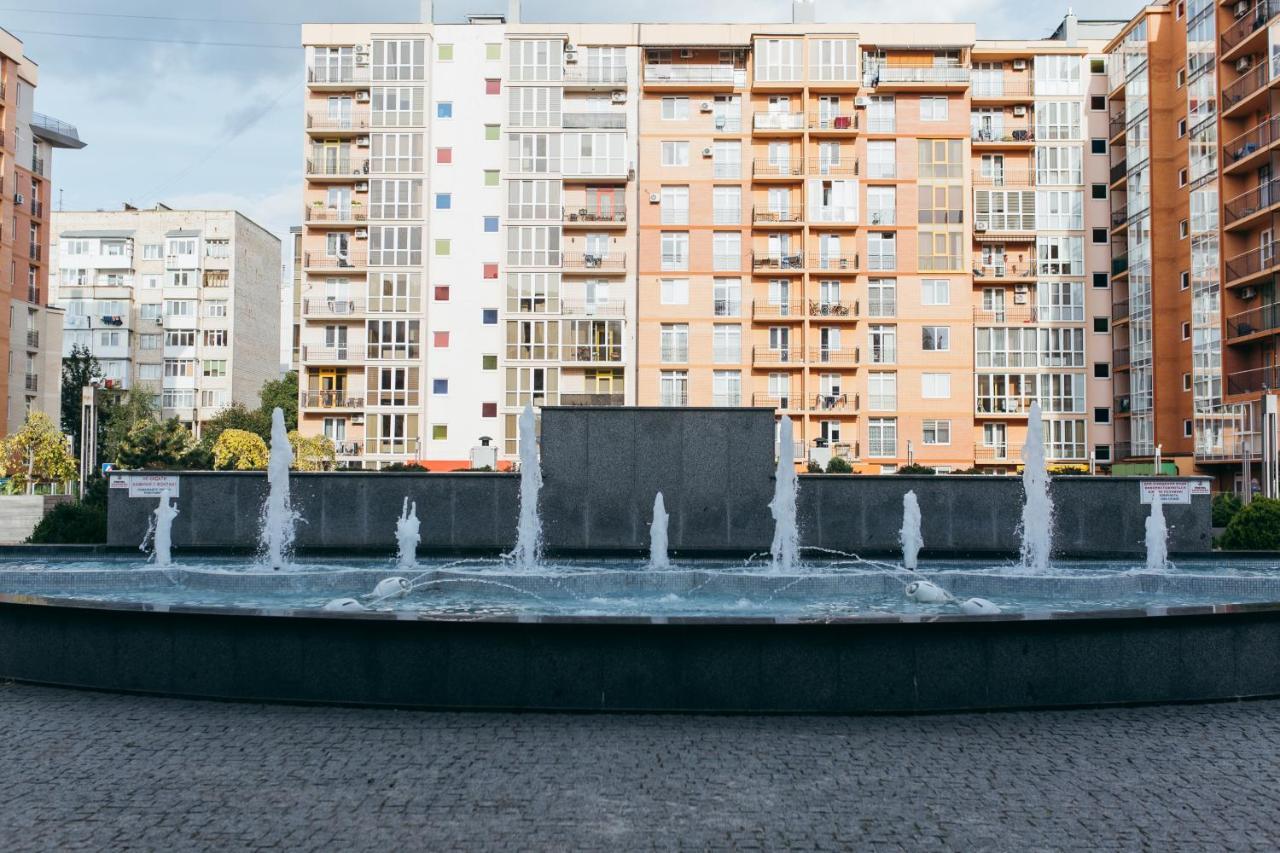 Vodogray Luxury Apartments: Elite Gated Complex with Underground Parking Chernivtsi Exterior photo