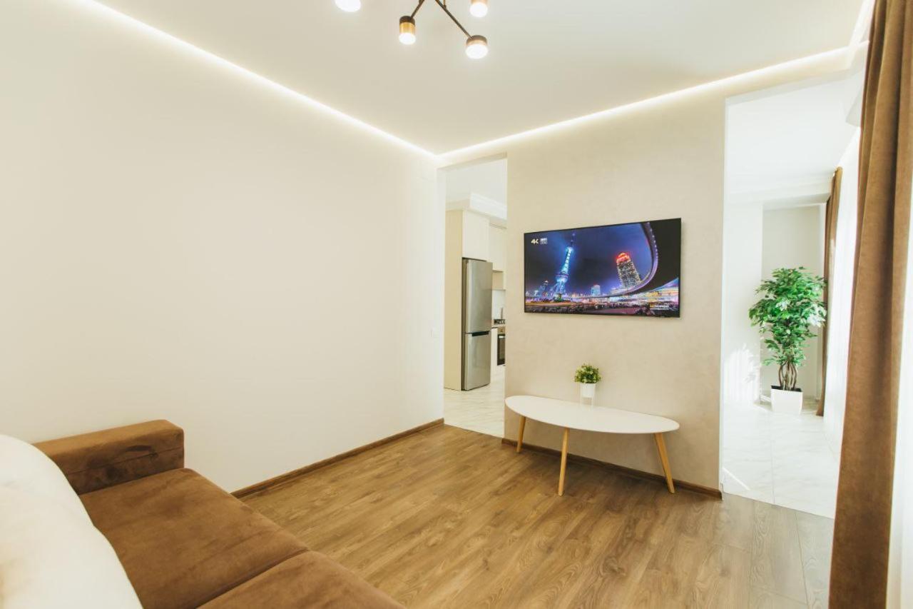 Vodogray Luxury Apartments: Elite Gated Complex with Underground Parking Chernivtsi Exterior photo