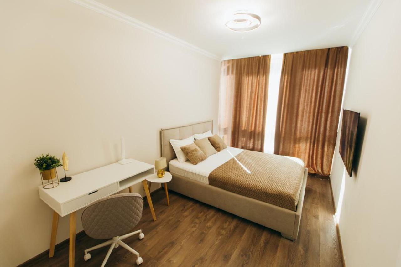 Vodogray Luxury Apartments: Elite Gated Complex with Underground Parking Chernivtsi Exterior photo
