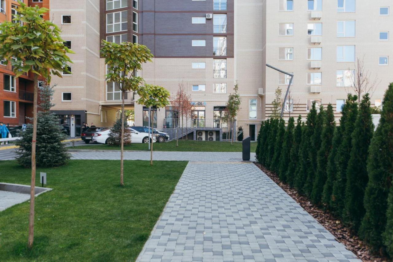Vodogray Luxury Apartments: Elite Gated Complex with Underground Parking Chernivtsi Exterior photo