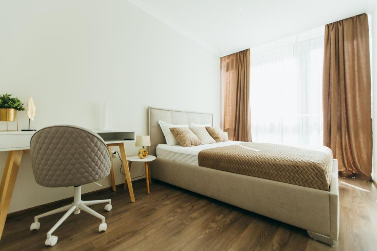 Vodogray Luxury Apartments: Elite Gated Complex with Underground Parking Chernivtsi Exterior photo